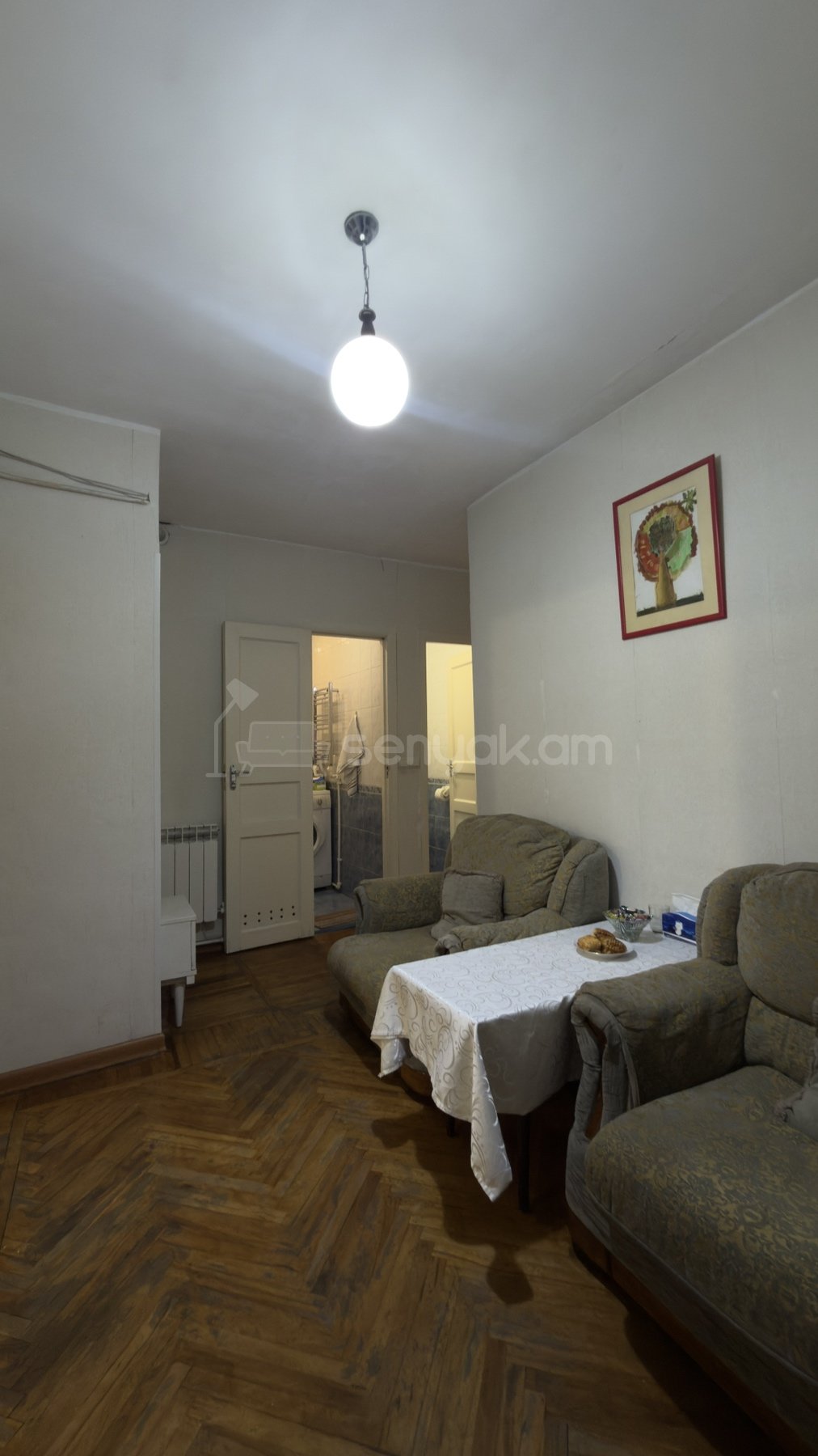 3 Սենյականոց Բնակարան Քարե Շենքում, 77քմ, 1/5 հարկ, Նորմալ Վիճակում