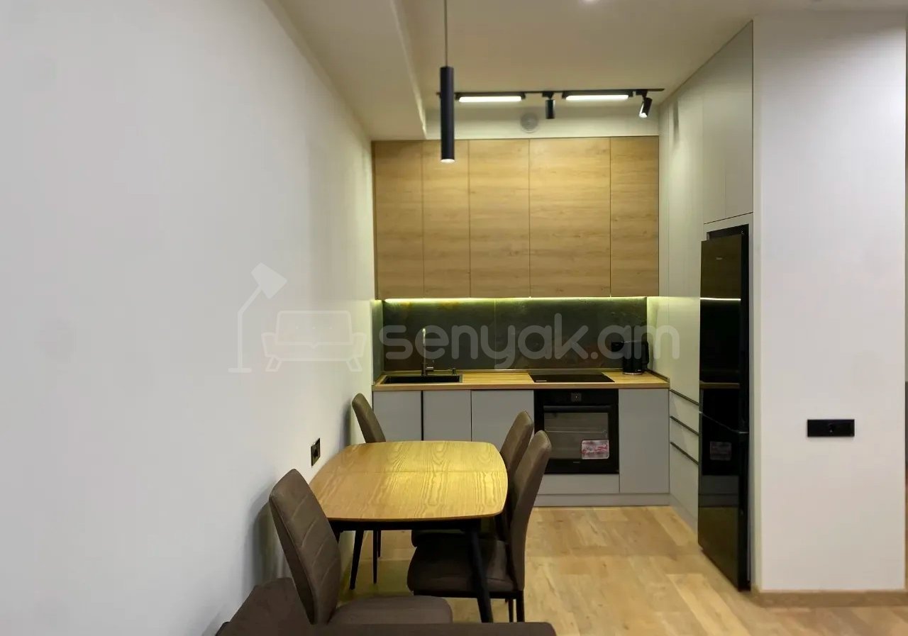 2 Սենյականոց Բնակարան Նորակառույցում, 52քմ, 6/18 հարկ, Կապիտալ Վերանորոգված, Կահավորված, Արևկող