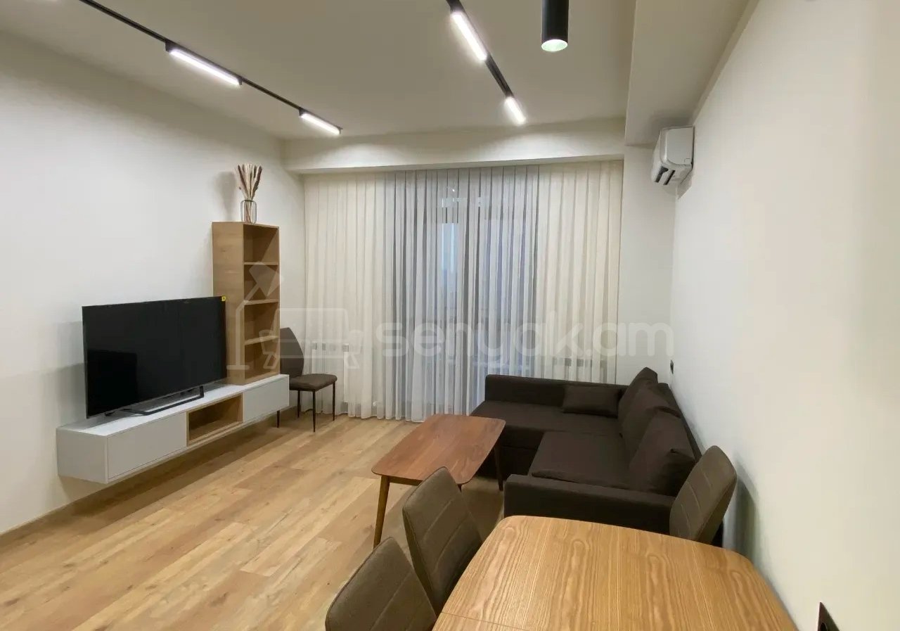 2 Սենյականոց Բնակարան Նորակառույցում, 52քմ, 6/18 հարկ, Կապիտալ Վերանորոգված, Կահավորված, Արևկող