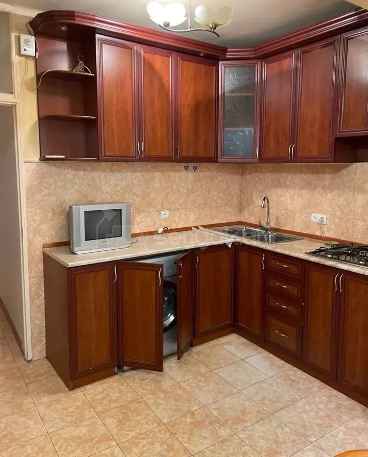 2 Սենյականոց Բնակարան Քարե Շենքում, 54քմ, 1/5 հարկ, Կապիտալ Վերանորոգված, Կահավորված