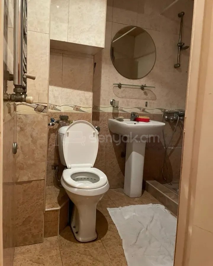 2 Սենյականոց Բնակարան Քարե Շենքում, 54քմ, 1/5 հարկ, Կապիտալ Վերանորոգված, Կահավորված