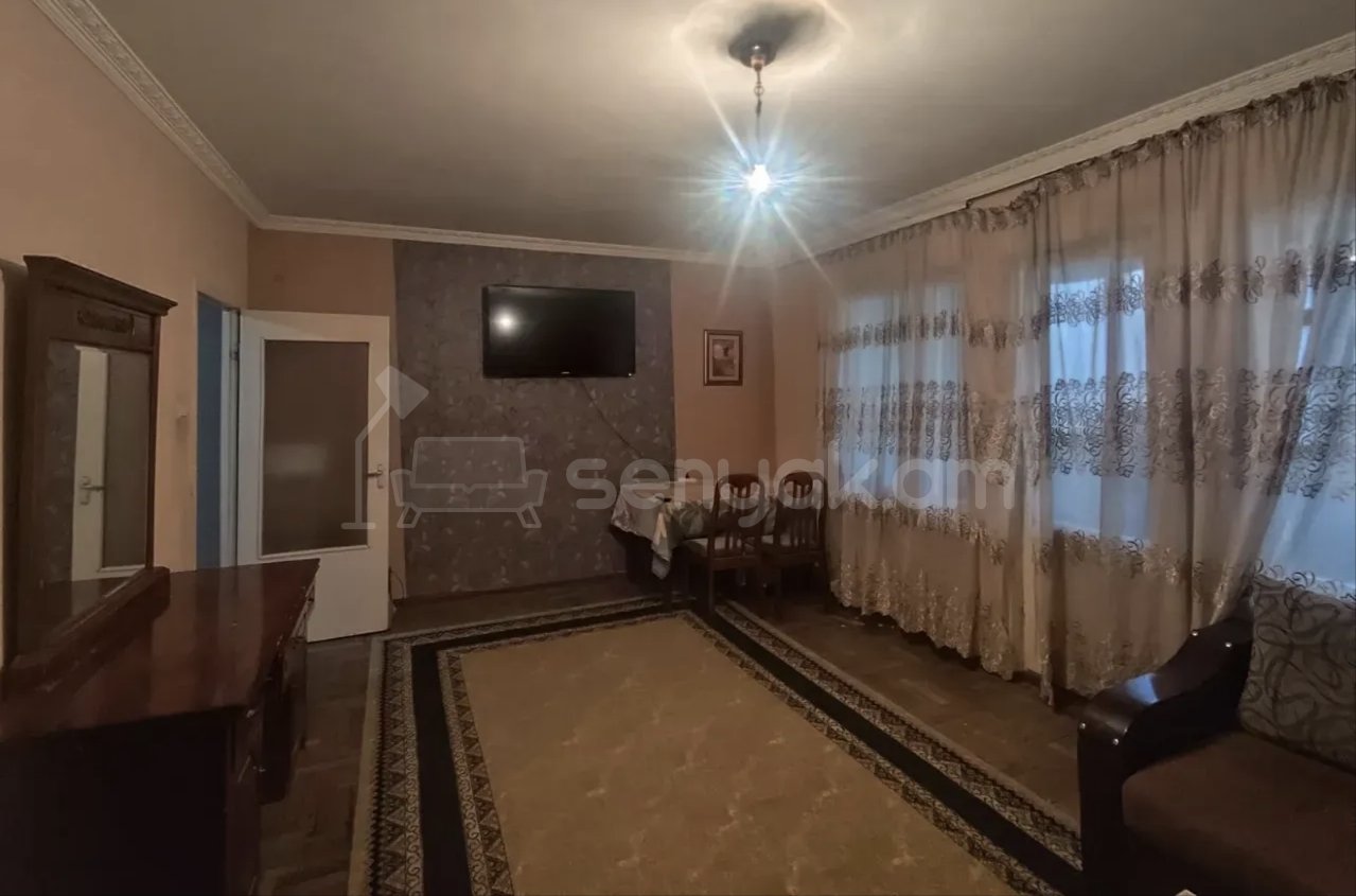 3 Սենյականոց Բնակարան, 84քմ, 6/9 հարկ, Նորմալ Վիճակում, Կահավորված, Արևկող