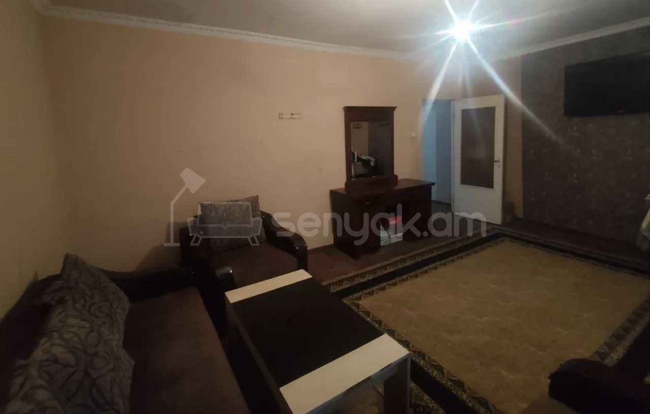 3 Սենյականոց Բնակարան, 84քմ, 6/9 հարկ, Նորմալ Վիճակում, Կահավորված, Արևկող