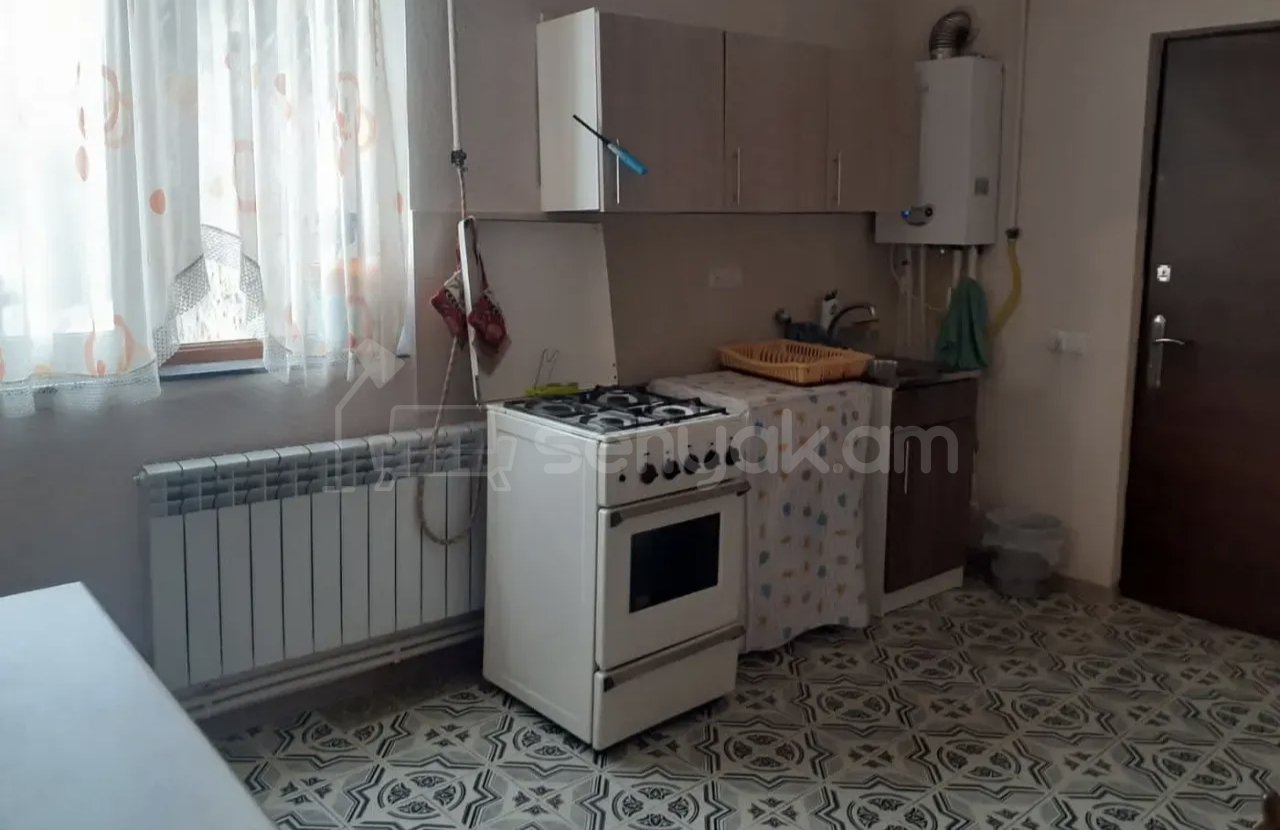 2 Սենյականոց Բնակարան Քարե Շենքում, 56քմ, 1/1 հարկ, Կապիտալ Վերանորոգված, Կահավորված, Արևկող