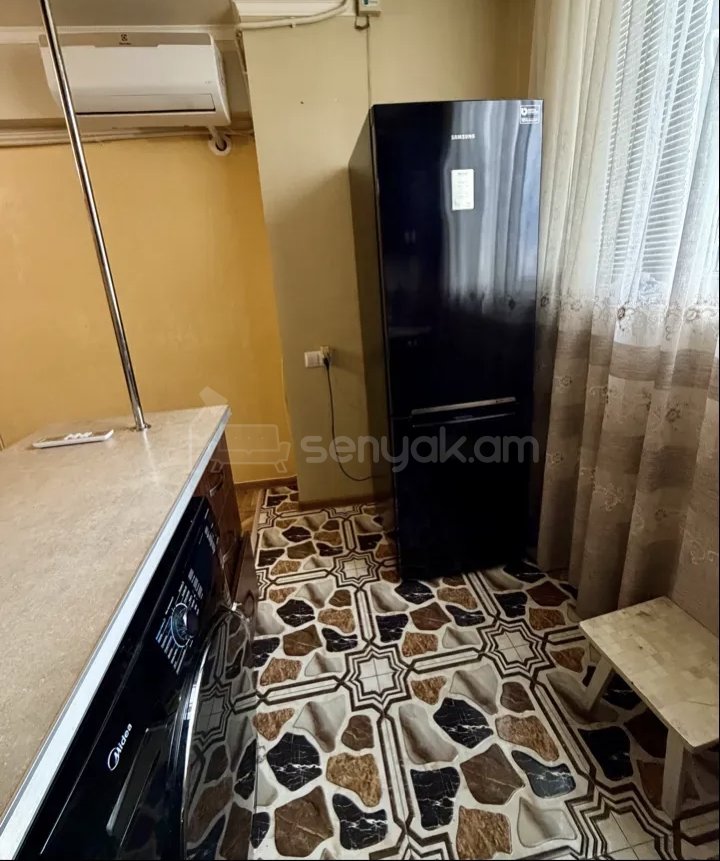 2 Սենյականոց Բնակարան Քարե Շենքում, 56քմ, 4/10 հարկ, Կապիտալ Վերանորոգված, Կահավորված, Արևկող