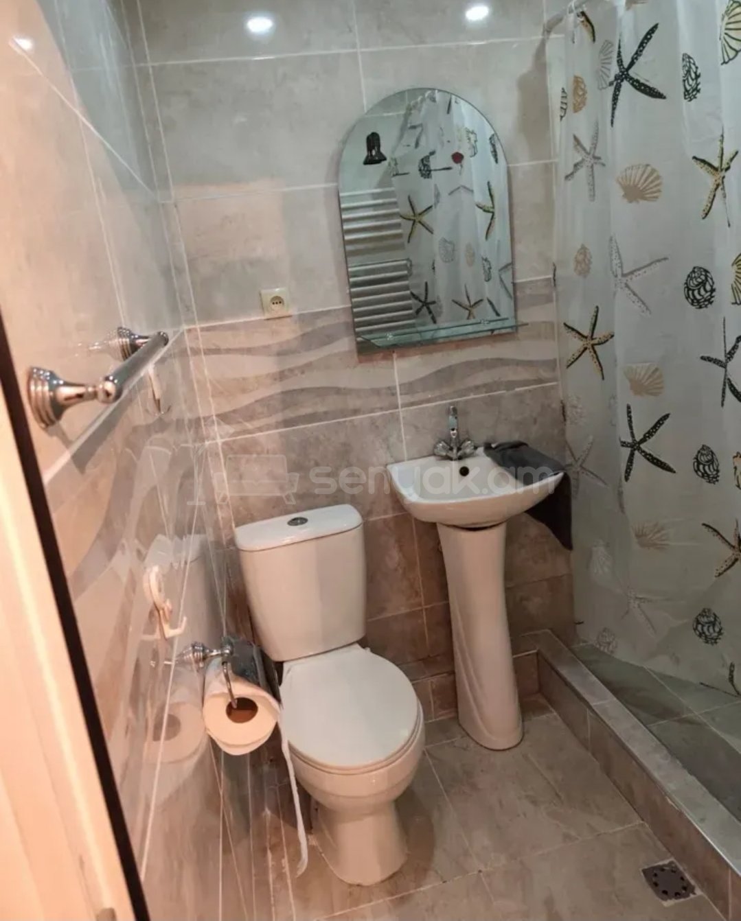 2 Սենյականոց Բնակարան, 45քմ, 1/9 հարկ, Կապիտալ Վերանորոգված, Մասամբ Կահավորված, Արևկող