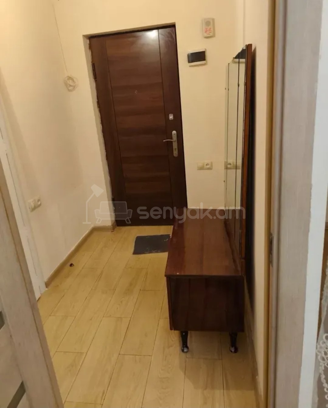 2 Սենյականոց Բնակարան, 45քմ, 1/9 հարկ, Կապիտալ Վերանորոգված, Մասամբ Կահավորված, Արևկող
