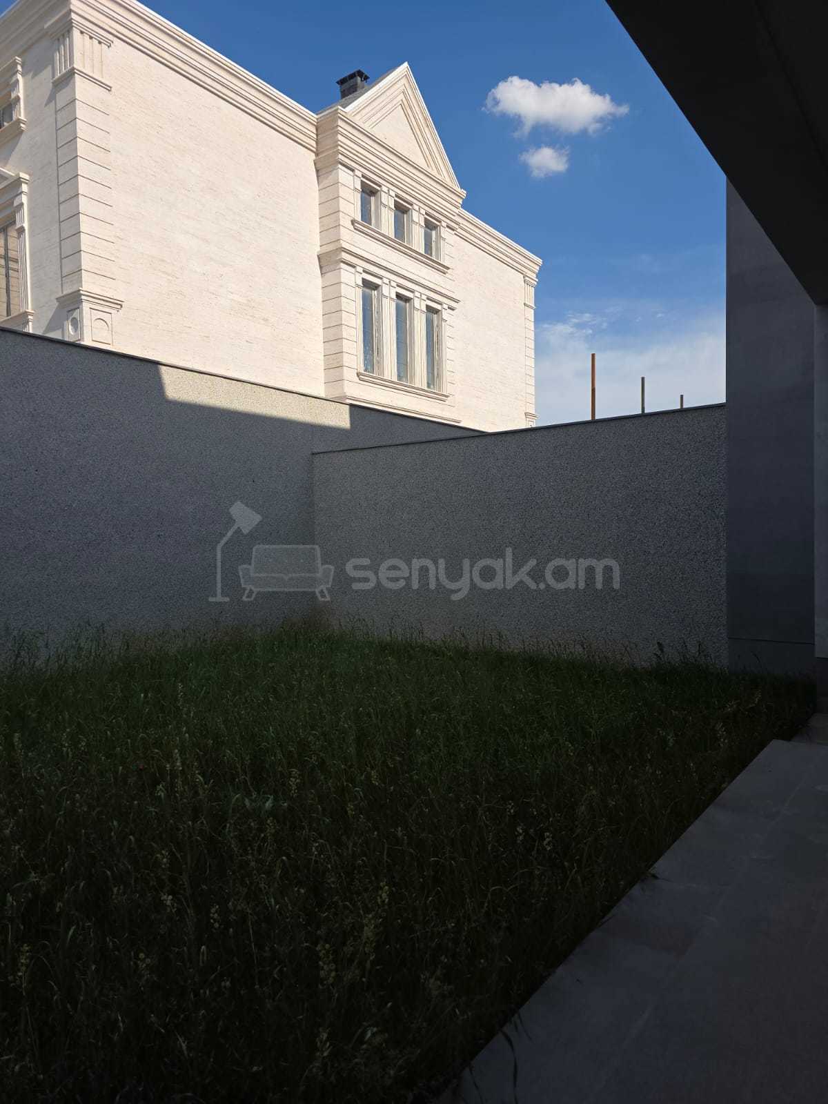 Ազատ նախագծով Սեփական Տուն, 180քմ, Ավտոտնակով