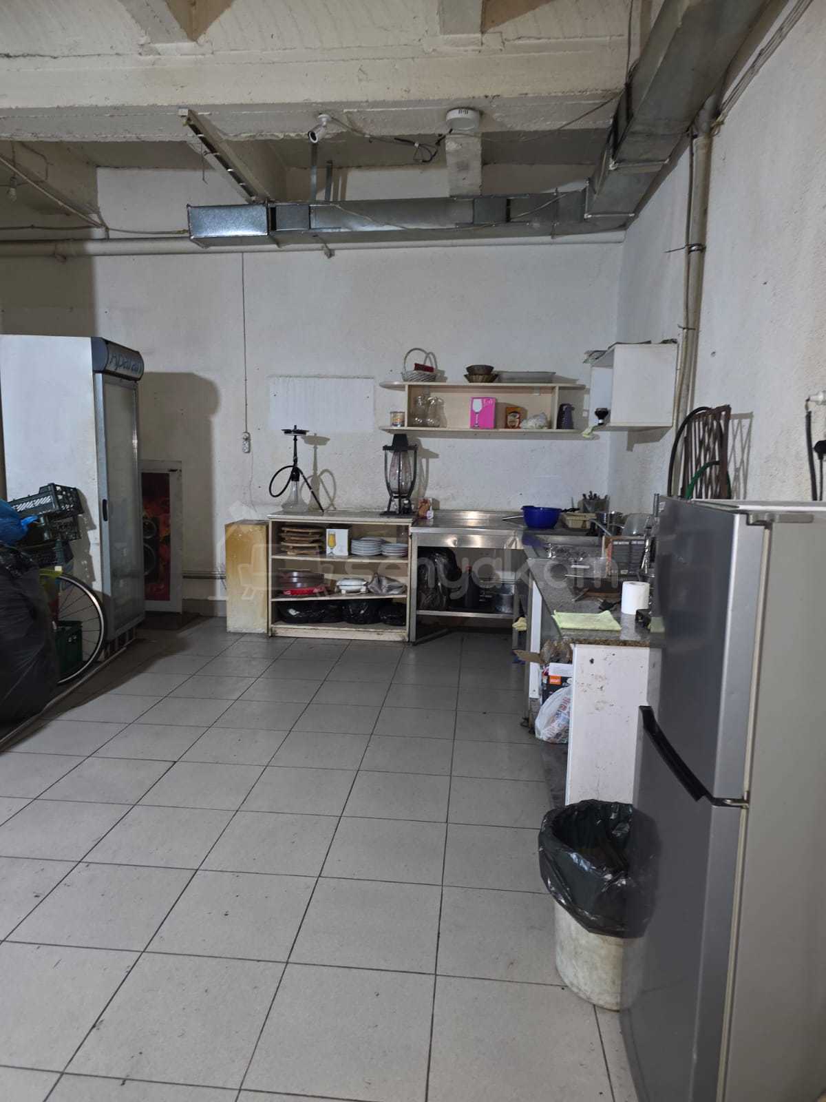 Սպասարկման Տարածք, 240քմ, Կապիտալ Վերանորոգված