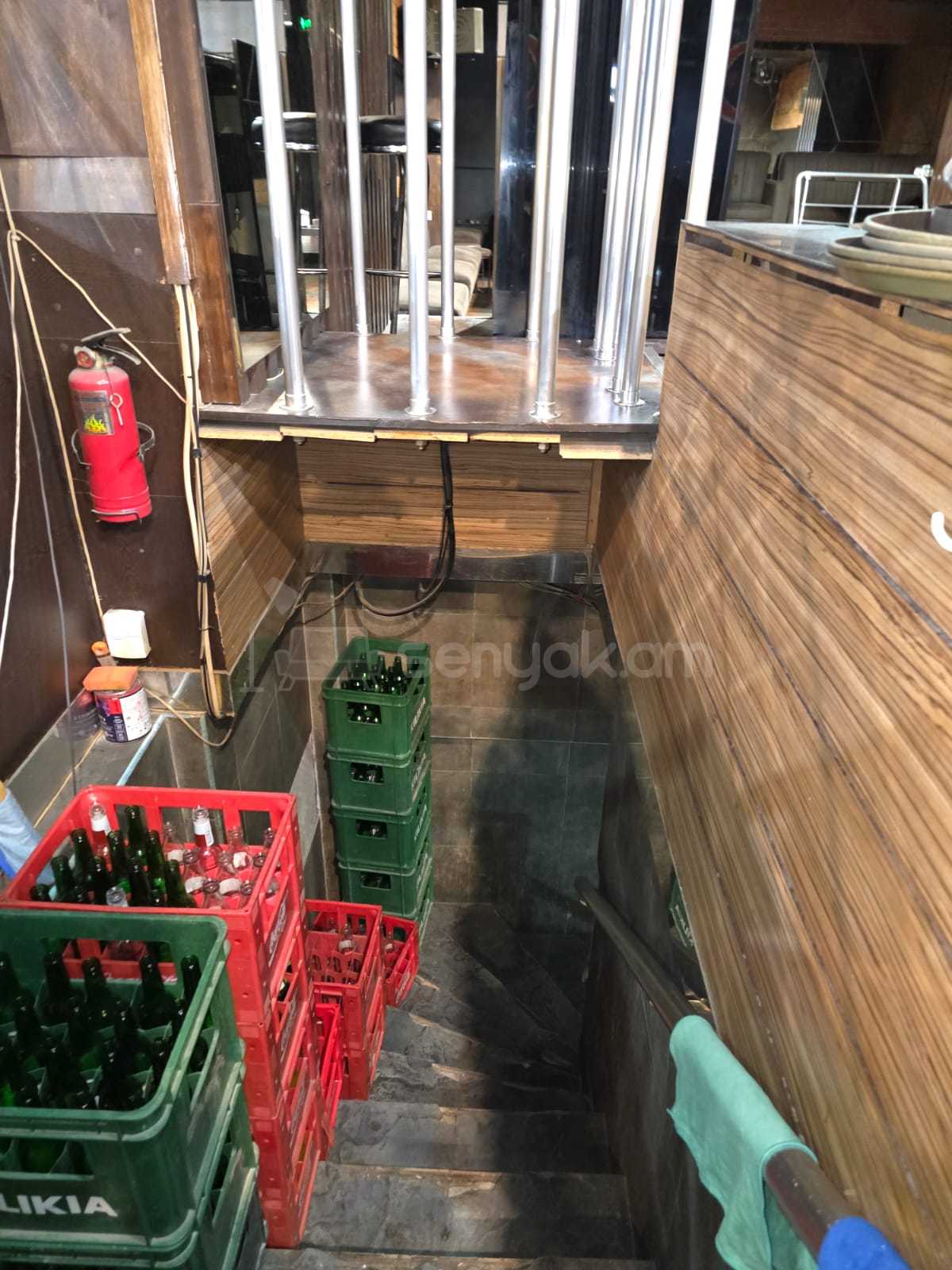 Սպասարկման Տարածք, 240քմ, Կապիտալ Վերանորոգված