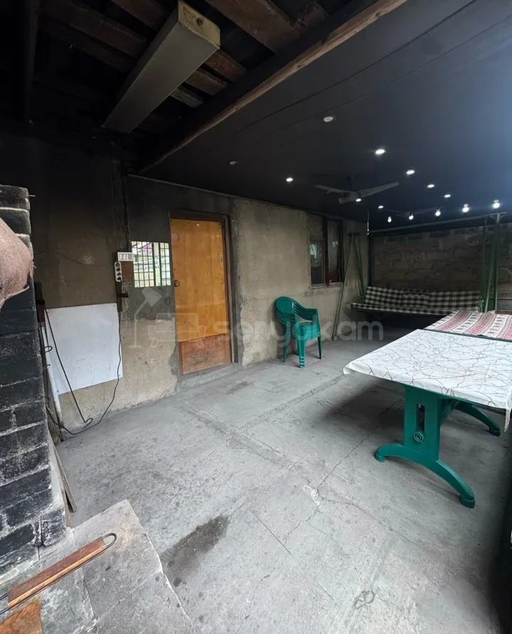 3 Սենյականոց Սեփական Տուն, 78քմ, Կոսմետիկ Վերանորոգված, Ավտոտնակով