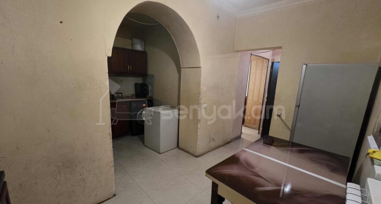 4 Սենյականոց Բնակարան Քարե Շենքում, 84քմ, 3/4 հարկ, Կոսմետիկ Վերանորոգված