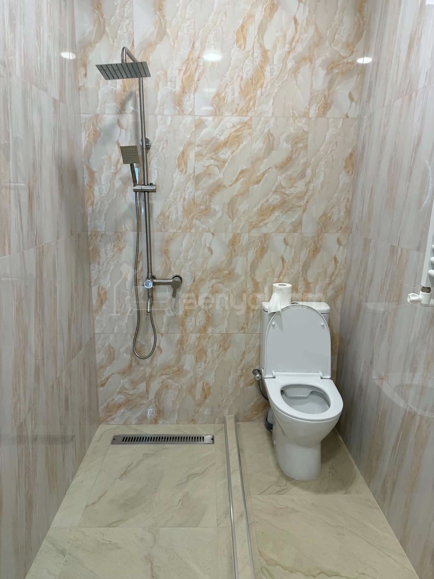 2 Սենյականոց Բնակարան Քարե Շենքում, 62քմ, 3/5 հարկ, Դիզայներական Վերանորոգված, Կահավորված