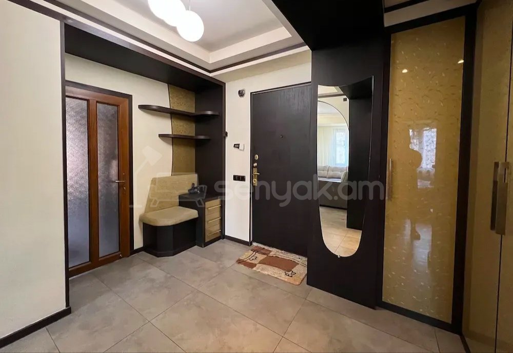 4 Սենյականոց Բնակարան, 90քմ, 9/14 հարկ, Կապիտալ Վերանորոգված, Կահավորված