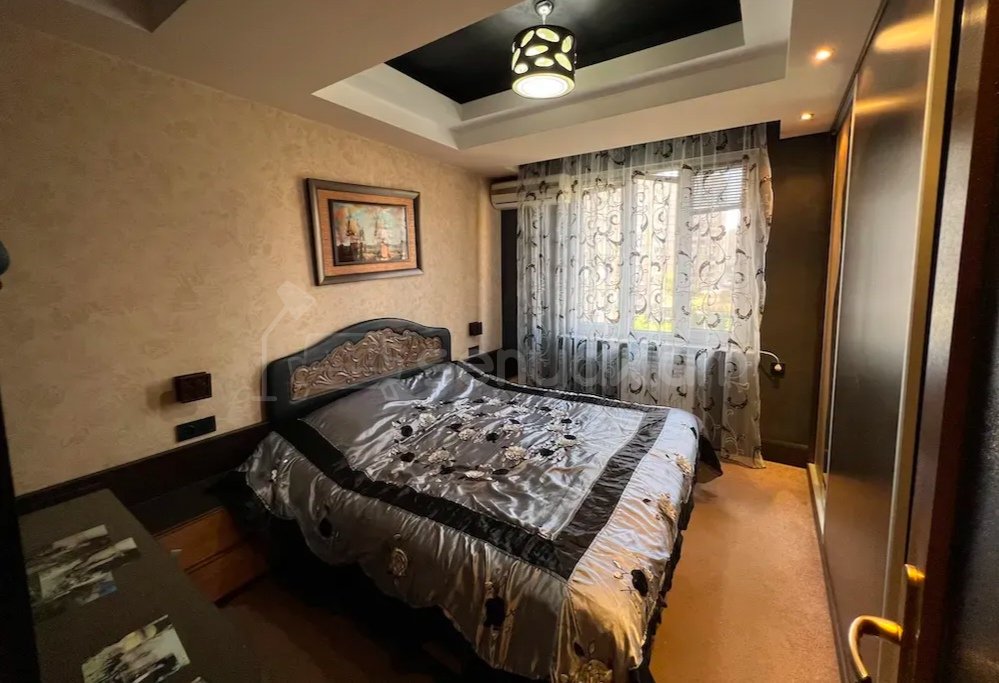 4 Սենյականոց Բնակարան, 90քմ, 9/14 հարկ, Կապիտալ Վերանորոգված, Կահավորված