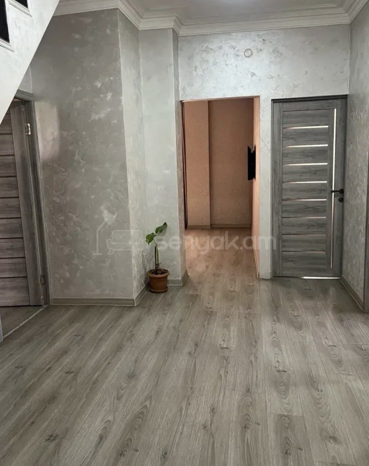 5 Սենյականոց Սեփական Տուն, 267քմ, Կապիտալ Վերանորոգված