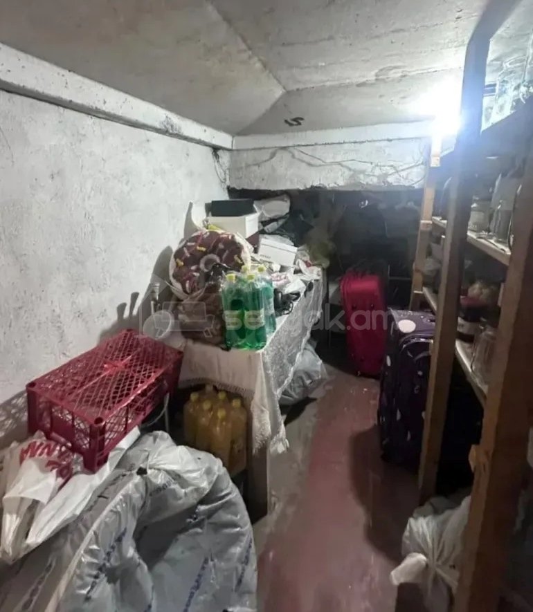 3 Սենյականոց Բնակարան, 70քմ, 1/4 հարկ, Նորմալ Վիճակում