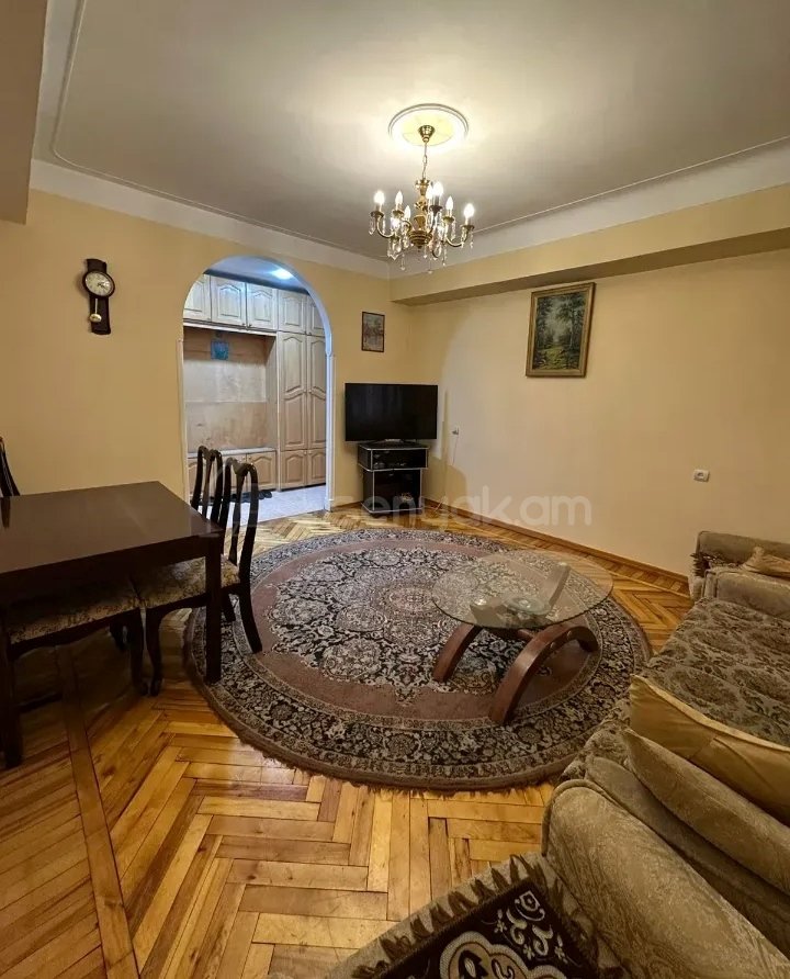3 Սենյականոց Բնակարան, 68քմ, 3/10 հարկ, Նորմալ Վիճակում