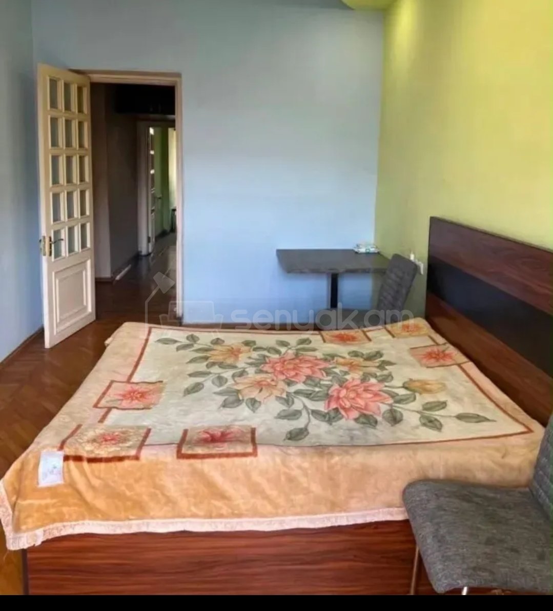3 Սենյականոց Բնակարան Քարե Շենքում, 73քմ, 4/4 հարկ, Կոսմետիկ Վերանորոգված, Կահավորված