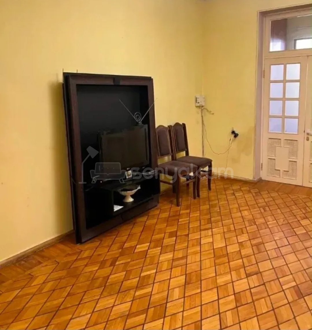 3 Սենյականոց Բնակարան Քարե Շենքում, 73քմ, 4/4 հարկ, Կոսմետիկ Վերանորոգված, Կահավորված