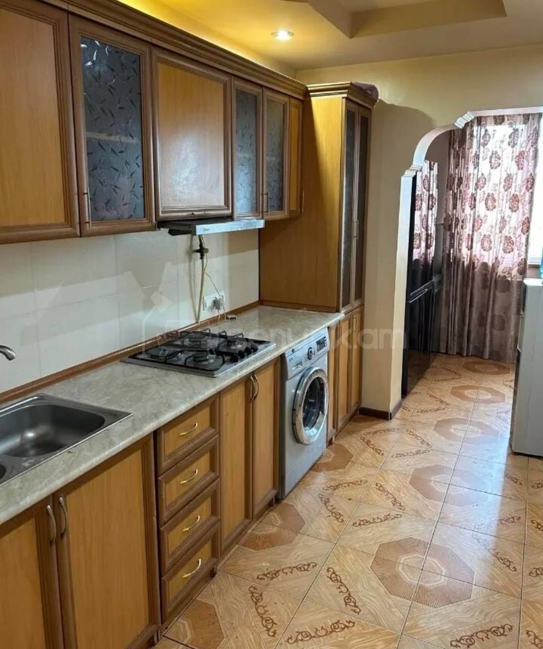 3 Սենյականոց Բնակարան, 85քմ, 9/9 հարկ, Կապիտալ Վերանորոգված, Կահավորված