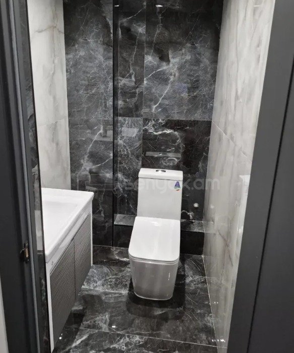 3 Սենյականոց Բնակարան Նորակառույցում, 80քմ, 5/14 հարկ, Կապիտալ Վերանորոգված, Կահավորված