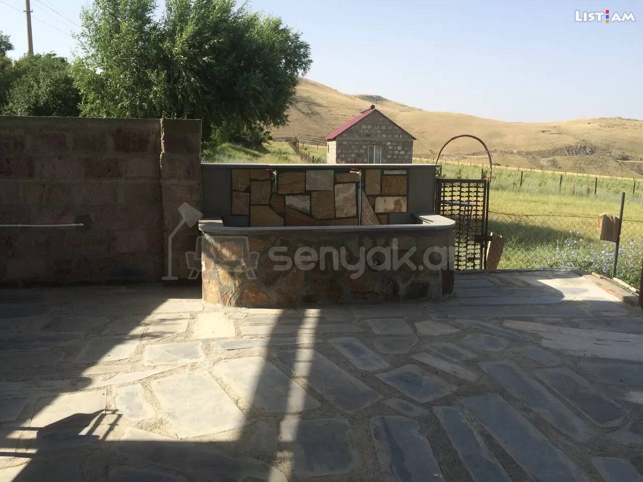 Հողամաս, 10000քմ, Ոռոգման Ջրով, Ցանկապատված