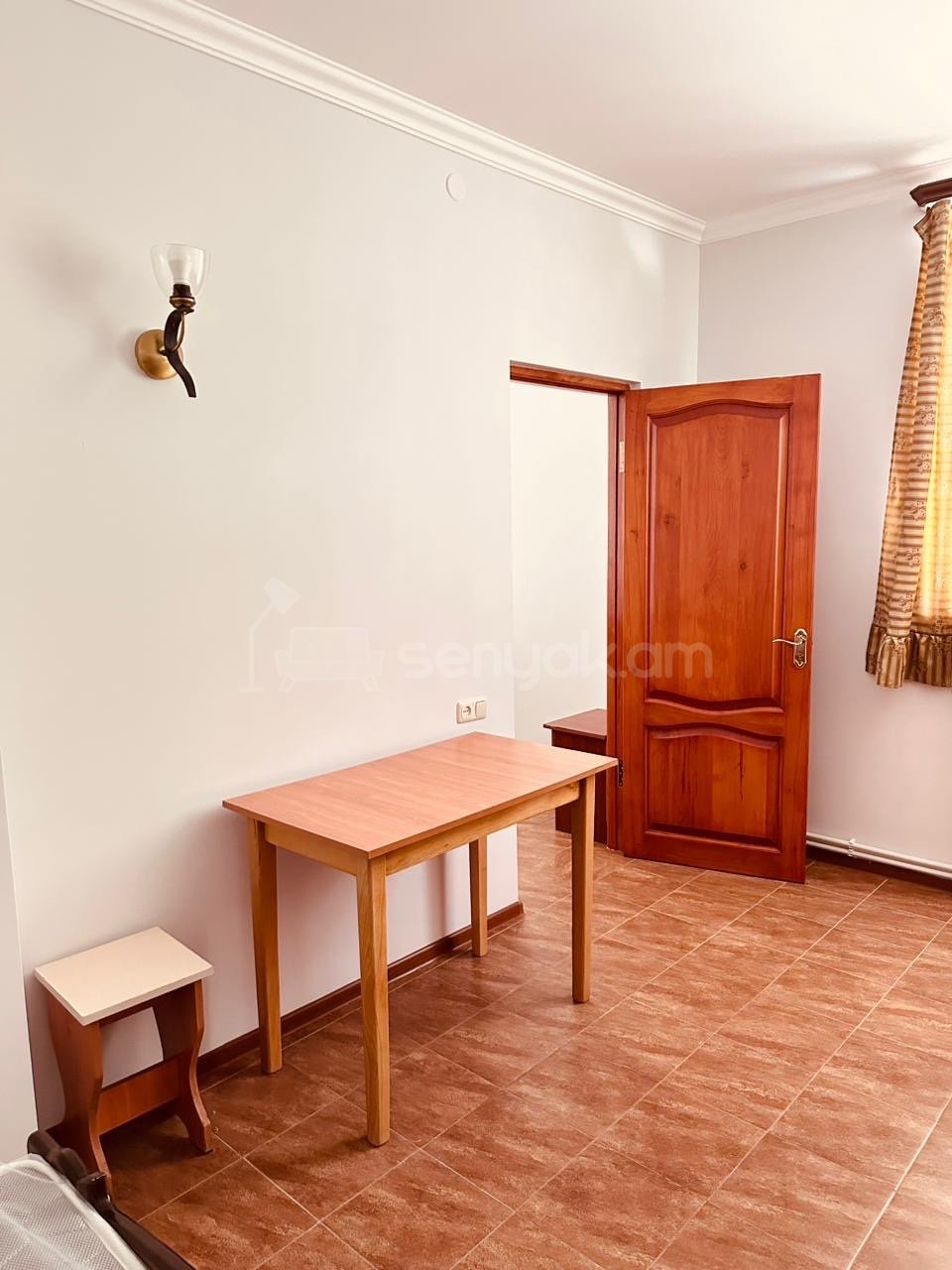 2 Սենյականոց Բնակարան Քարե Շենքում, 50քմ, 2/2 հարկ, Կապիտալ Վերանորոգված, Կահավորված, Արևկող