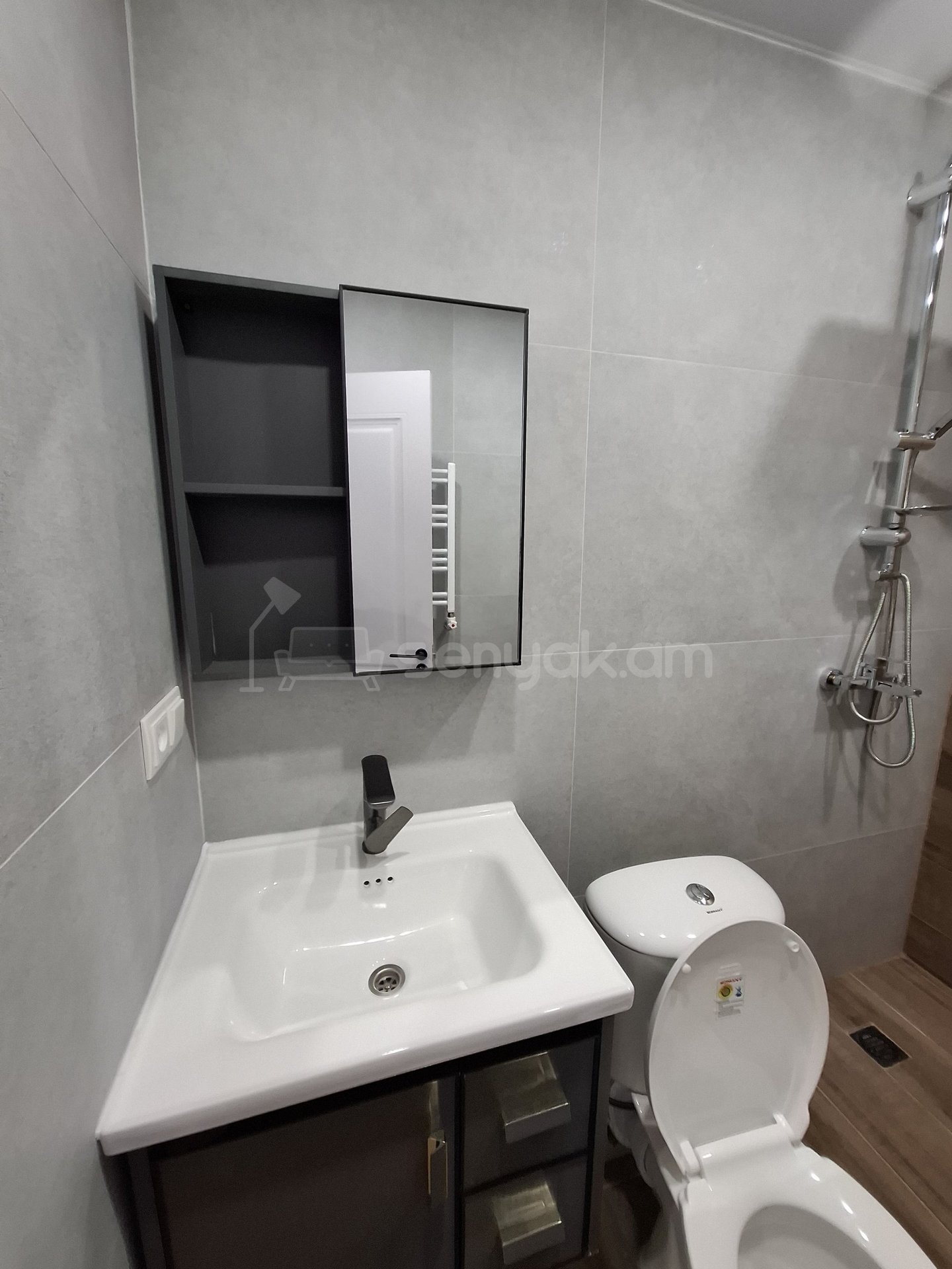 2 Սենյականոց Բնակարան, 35քմ, 2/14 հարկ, Դիզայներական Վերանորոգված