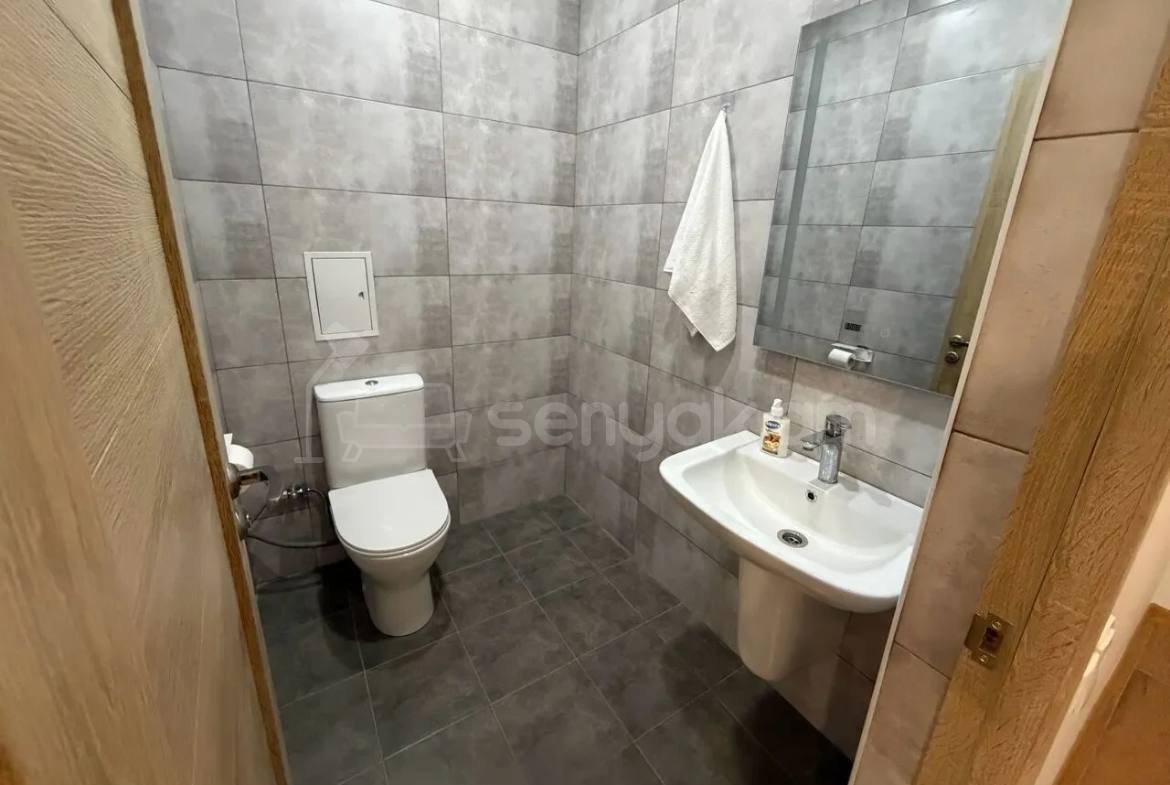 3 Սենյականոց Բնակարան, 101քմ, 5/13 հարկ, Կապիտալ Վերանորոգված, Կահավորված, Արևկող