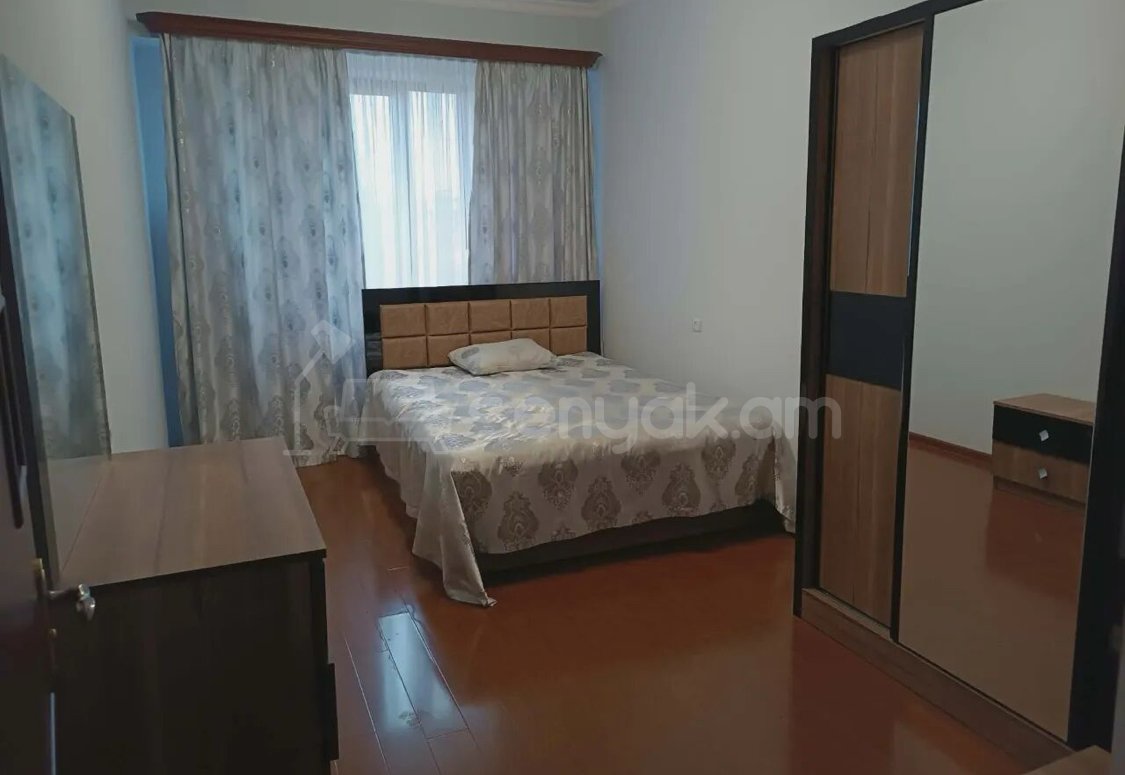 3 Սենյականոց Բնակարան Նորակառույցում, 70քմ, 2/15 հարկ, Կապիտալ Վերանորոգված, Կահավորված