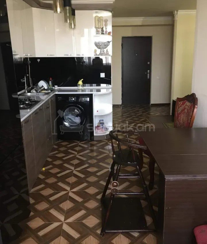 2 Սենյականոց Բնակարան, 47քմ, 10/10 հարկ, Կապիտալ Վերանորոգված