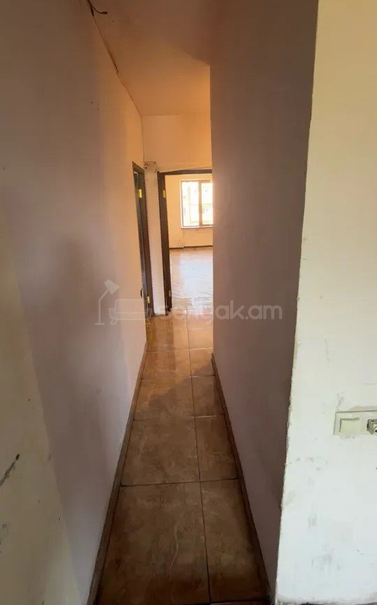 2 Սենյականոց Բնակարան, 53քմ, 5/5 հարկ, Պետական Վիճակում