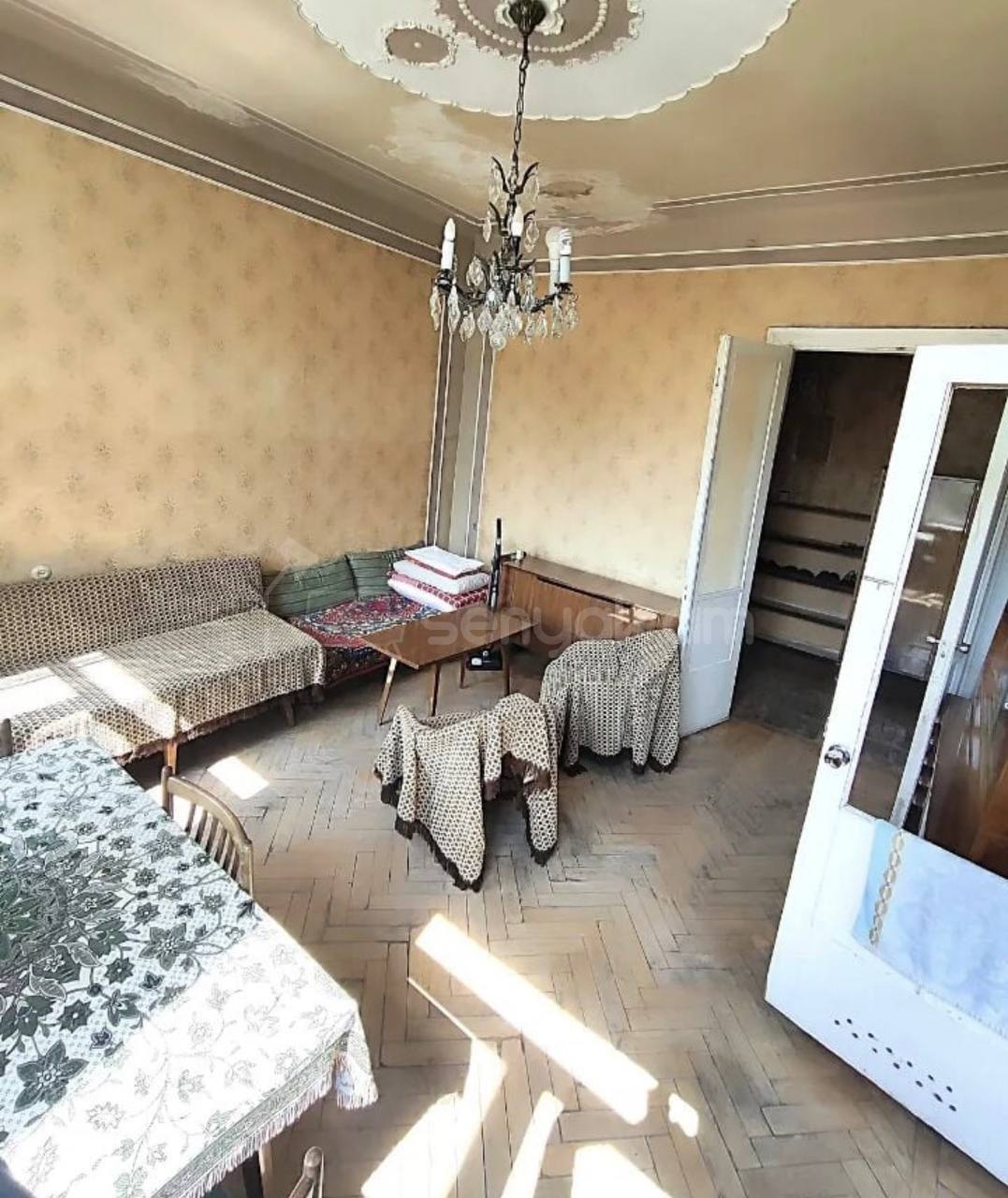2 Սենյականոց Բնակարան Քարե Շենքում, 49քմ, 5/5 հարկ, Պետական Վիճակում