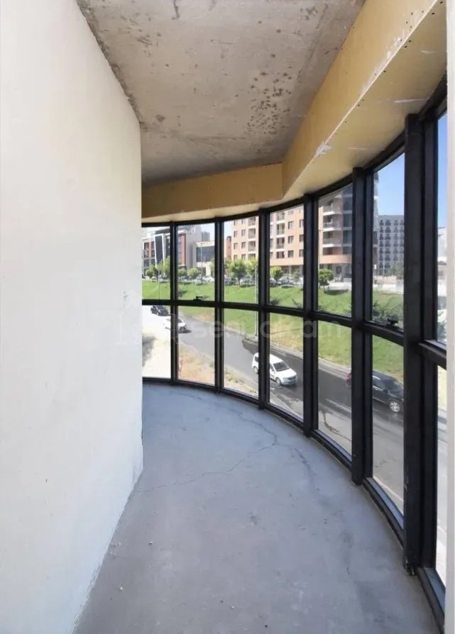 3 Սենյականոց Բնակարան Նորակառույցում, 78քմ, 4/14 հարկ, Զրոյական Վիճակում