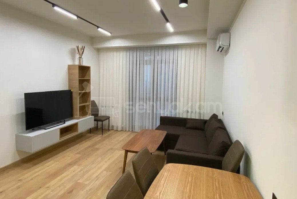 2 Սենյականոց Բնակարան Նորակառույցում, 52քմ, 6/18 հարկ, Դիզայներական Վերանորոգված, Կահավորված, Արևկող