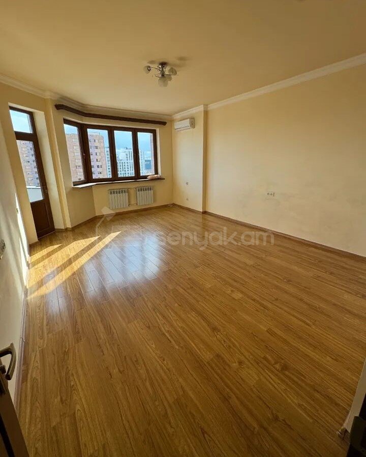 3 Սենյականոց Բնակարան Նորակառույցում, 106քմ, 7/15 հարկ, Կապիտալ Վերանորոգված