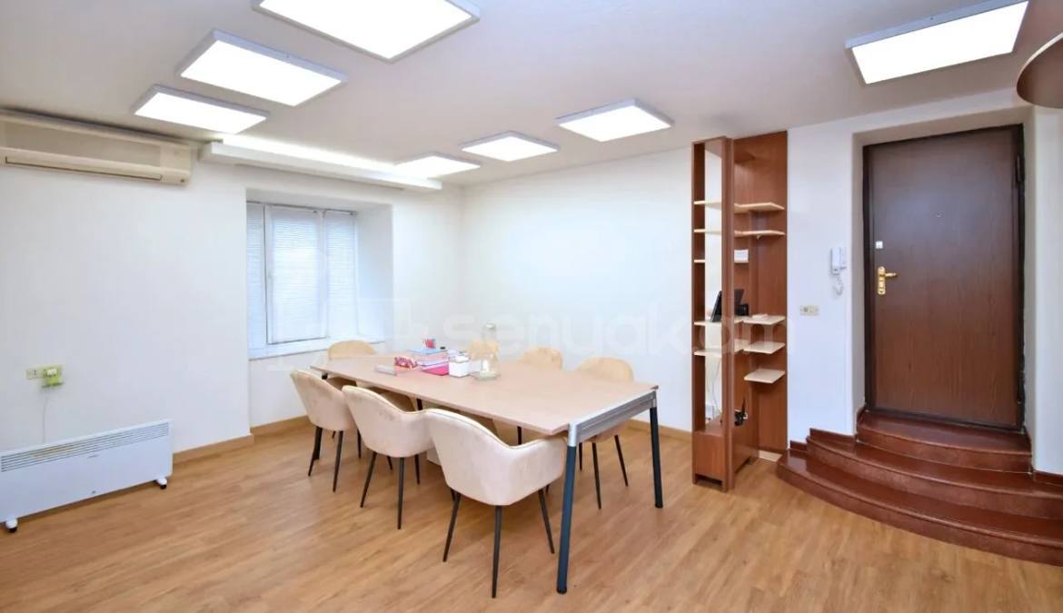 Օֆիսային Տարածք, 40քմ, Կապիտալ Վերանորոգված