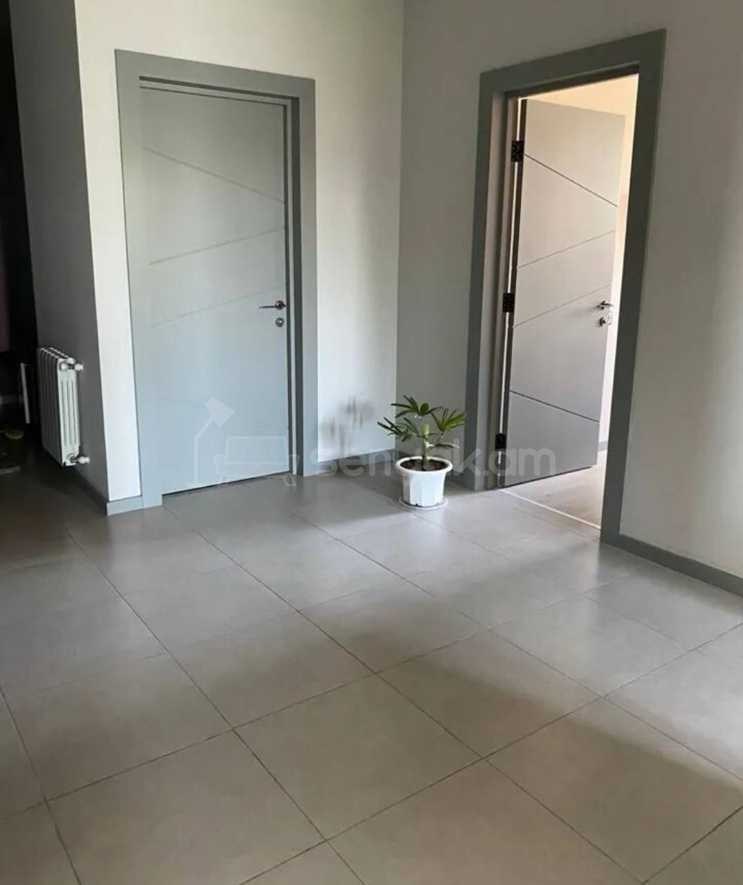 5 Սենյականոց Բնակարան, 130քմ, 1/5 հարկ, Կապիտալ Վերանորոգված