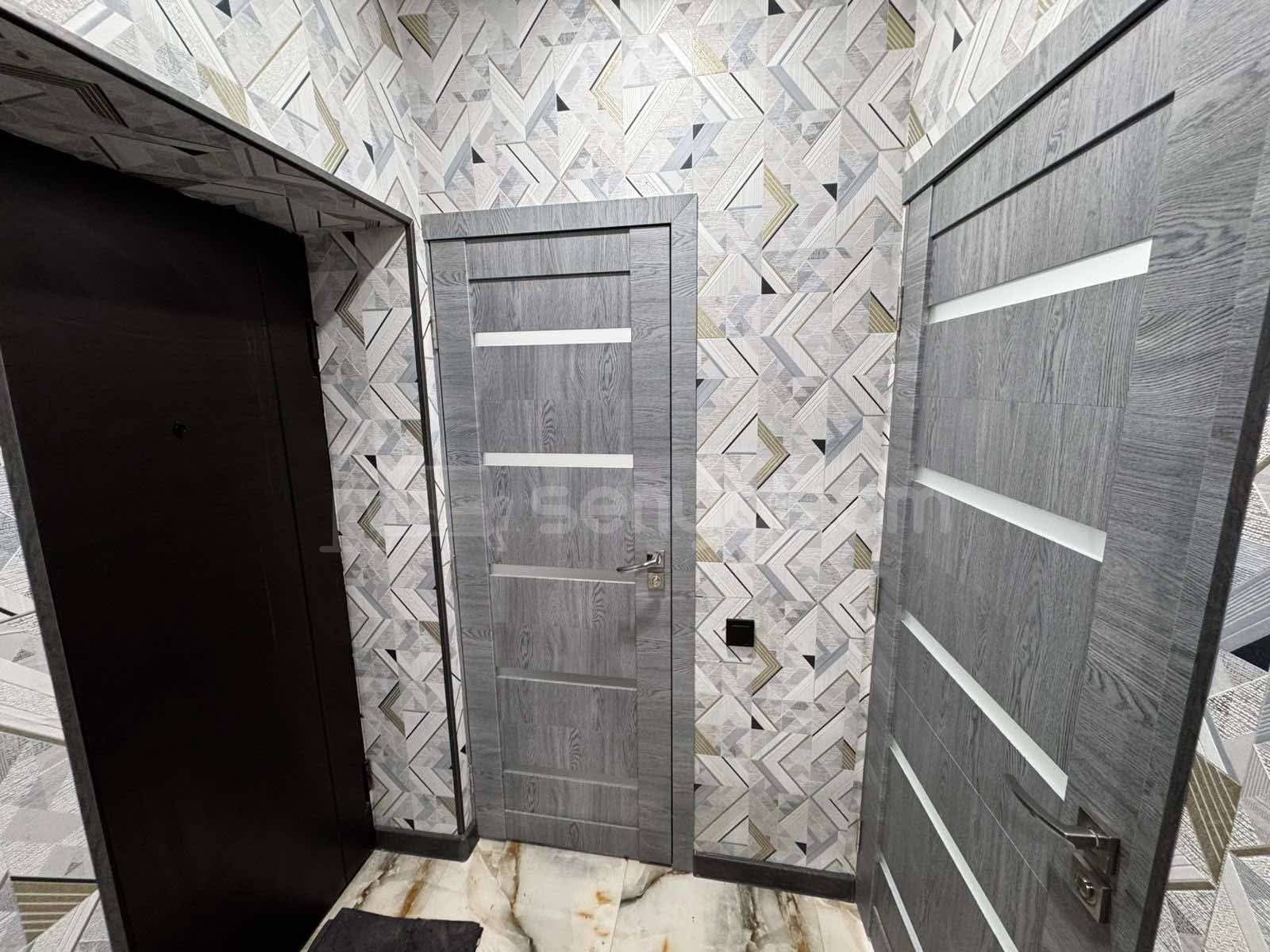 3 Սենյականոց Բնակարան Քարե Շենքում, 70քմ, 1/5 հարկ, Կապիտալ Վերանորոգված, Կահավորված