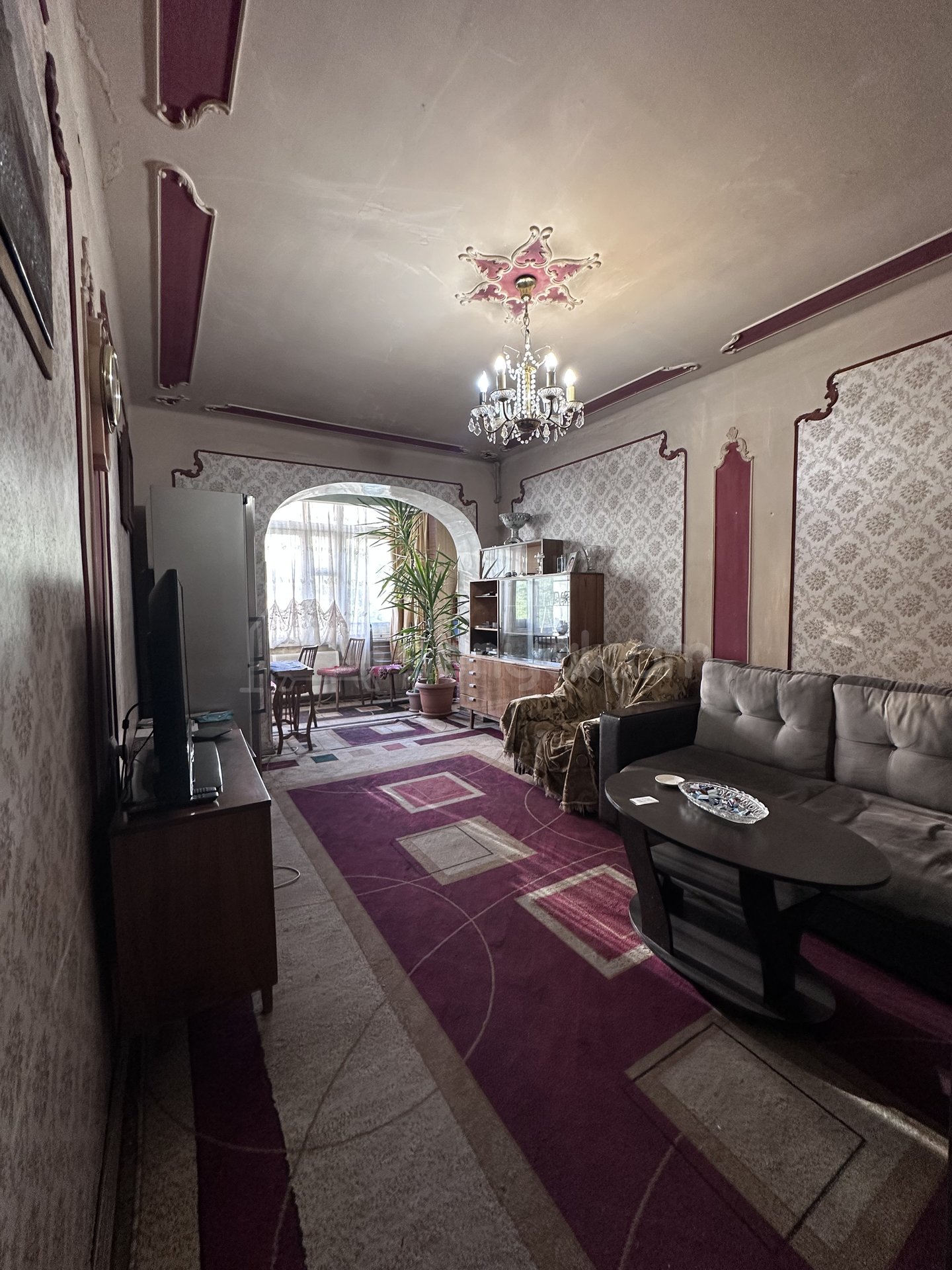 3 Սենյականոց Բնակարան Քարե Շենքում, 68քմ, 4/5 հարկ, Նորմալ Վիճակում