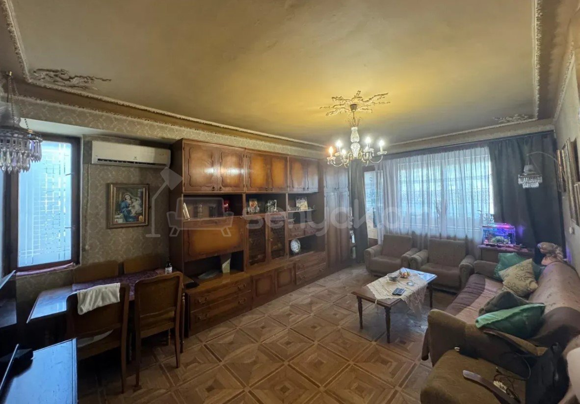 3 Սենյականոց Բնակարան, 100քմ, 5/16 հարկ, Պետական Վիճակում