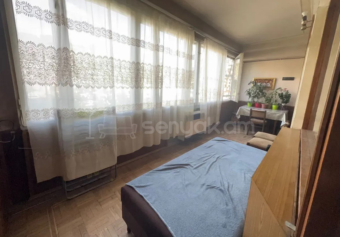 3 Սենյականոց Բնակարան, 100քմ, 5/16 հարկ, Պետական Վիճակում