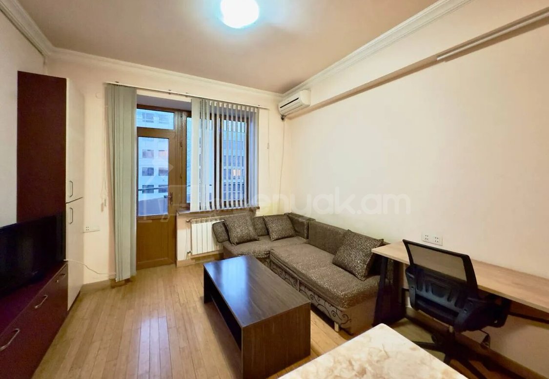 1 Սենյականոց Բնակարան Նորակառույցում, 38քմ, 12/14 հարկ, Կապիտալ Վերանորոգված, Կահավորված