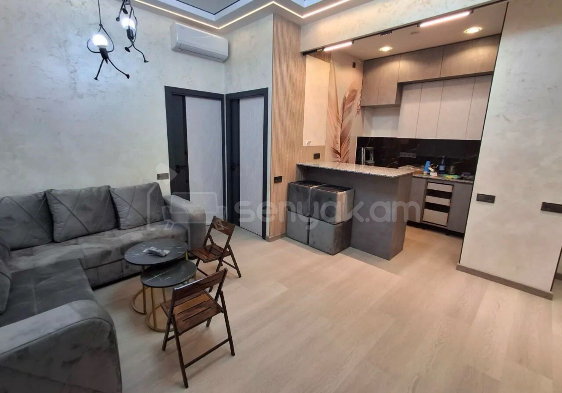 4 Սենյականոց Բնակարան Նորակառույցում, 70քմ, 10/11 հարկ, Դիզայներական Վերանորոգված, Կահավորված