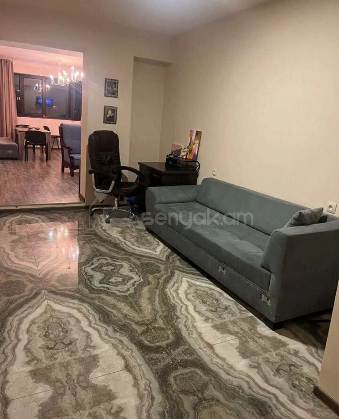 3 Սենյականոց Բնակարան Քարե Շենքում, 100քմ, 4/5 հարկ, Կապիտալ Վերանորոգված, Կահավորված