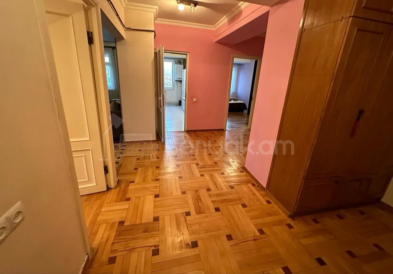 3 Սենյականոց Բնակարան, 80քմ, 13/14 հարկ, Նորմալ Վիճակում, Կահավորված