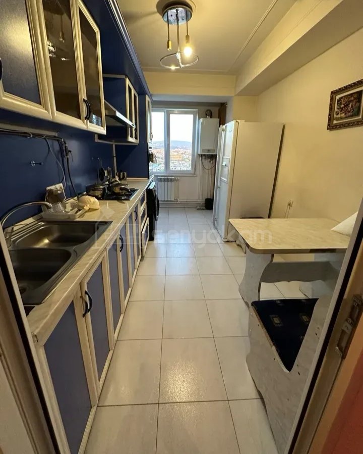 3 Սենյականոց Բնակարան, 80քմ, 13/14 հարկ, Նորմալ Վիճակում, Կահավորված