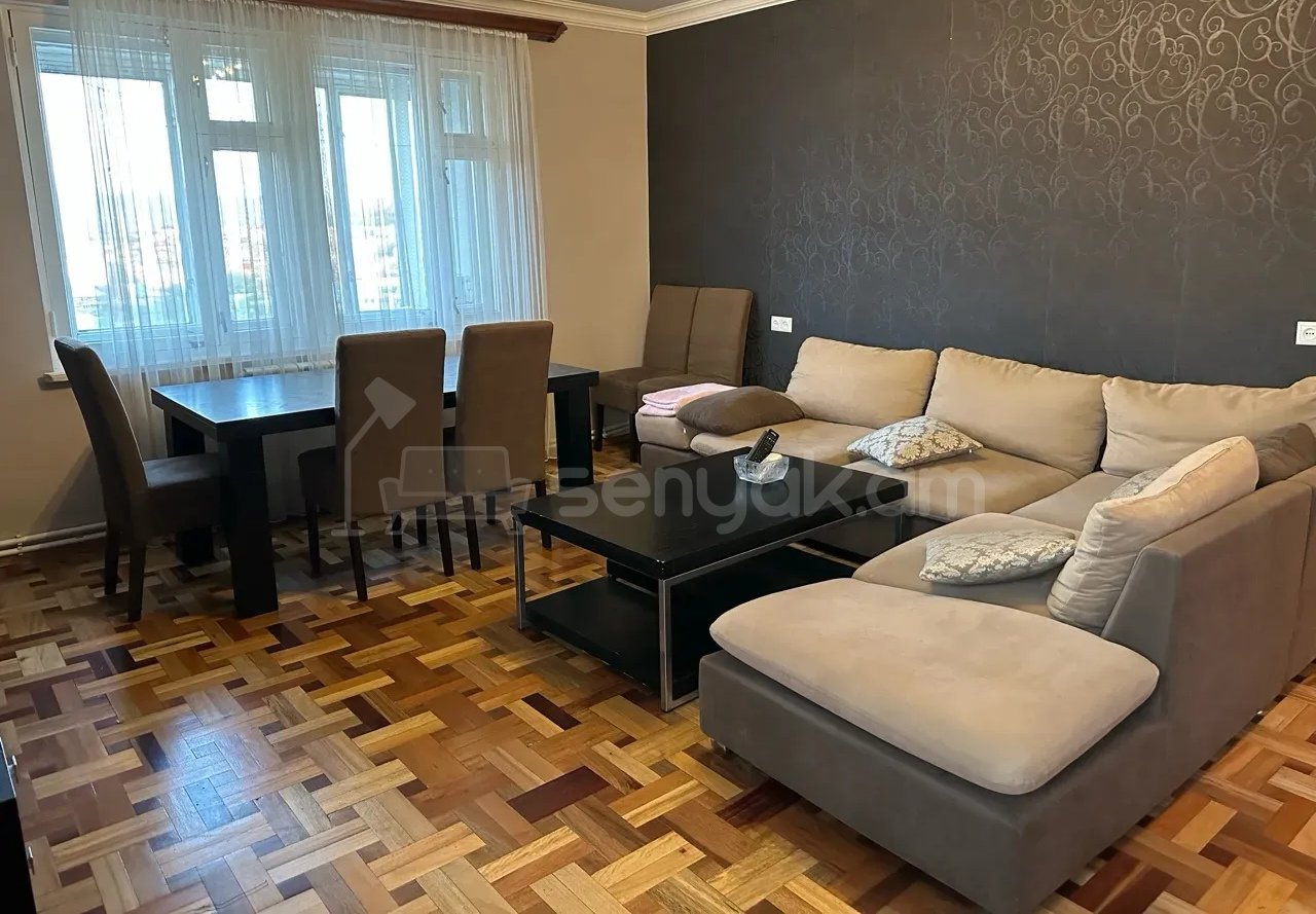 3 Սենյականոց Բնակարան, 80քմ, 13/14 հարկ, Նորմալ Վիճակում, Կահավորված