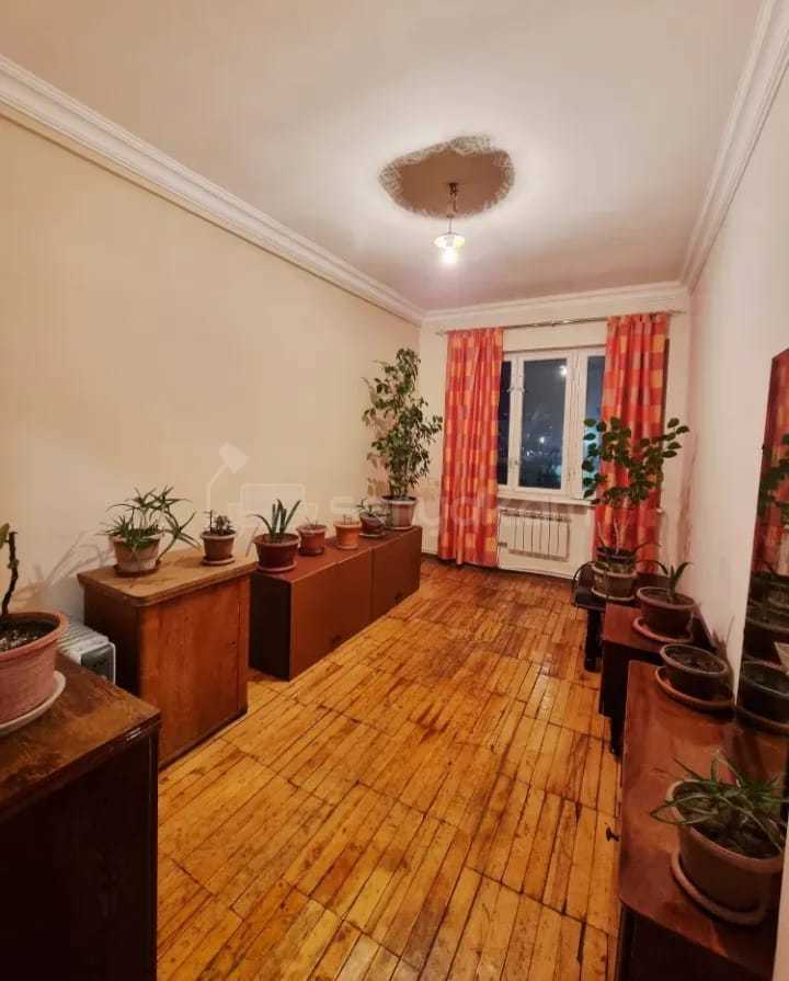 3 Սենյականոց Բնակարան, 75քմ, 7/9 հարկ, Պետական Վիճակում